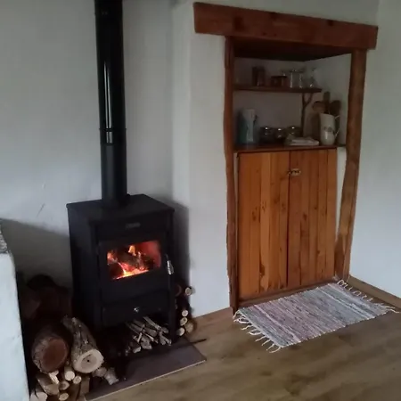 Lejlighed Rustic Village Retreat *
